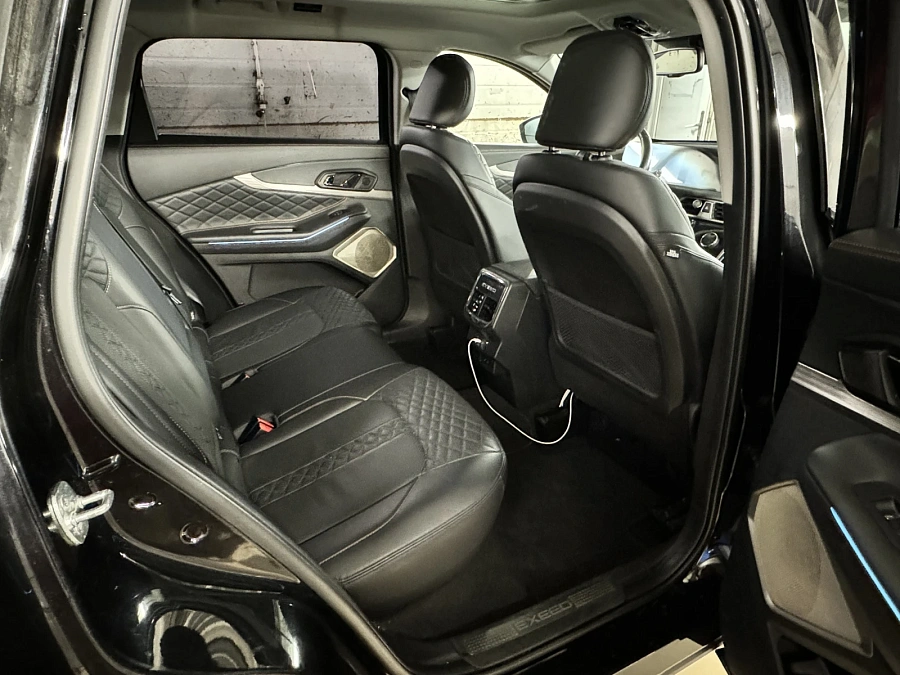 Exeed TXL, 2022г., полный привод, робот