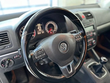 Volkswagen Jetta, 2010г, передний привод, механика
