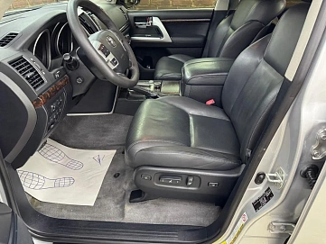 Toyota Land Cruiser, 2012г, полный привод, автомат