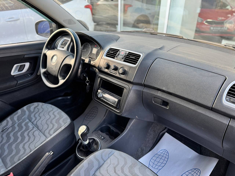 Skoda Fabia, 2009г., передний привод, механика