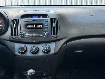 Hyundai Elantra, 2009г, передний привод, механика