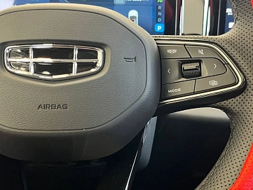 Geely Coolray, 2024г, передний привод, робот