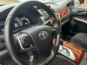 Toyota Camry, 2012г, передний привод, автомат