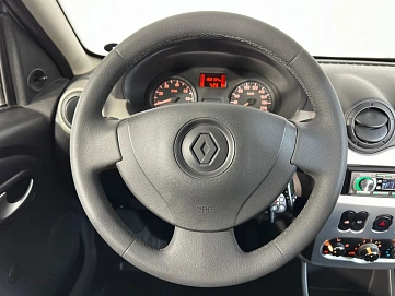 Renault Sandero, 2011г, передний привод, механика