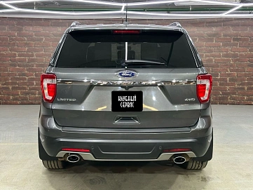 Ford Explorer, 2018г, полный привод, автомат