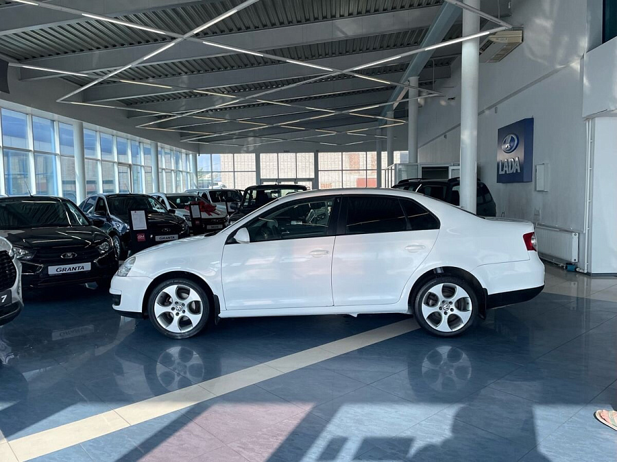 Volkswagen Jetta, 2008г., передний привод, автомат
