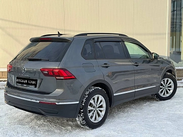 Volkswagen Tiguan, 2021г, передний привод, робот