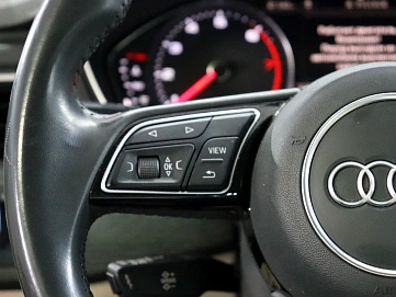 Audi A5, 2019г, передний привод, робот