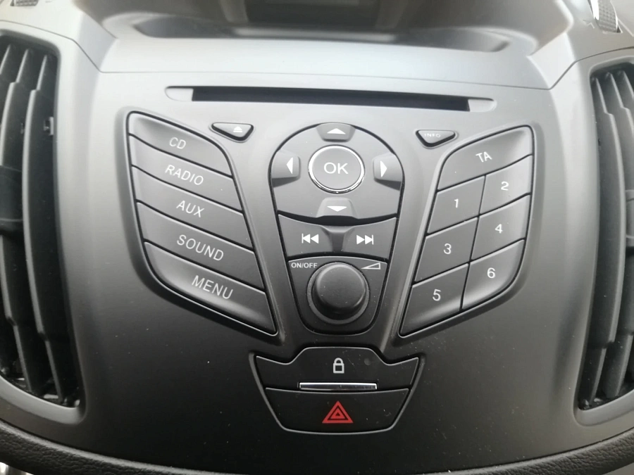 Ford Kuga, 2014г., передний привод, автомат