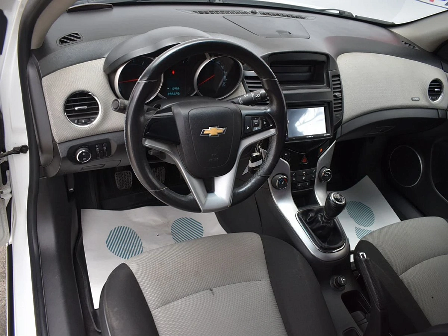 Chevrolet Cruze, 2012г., передний привод, механика