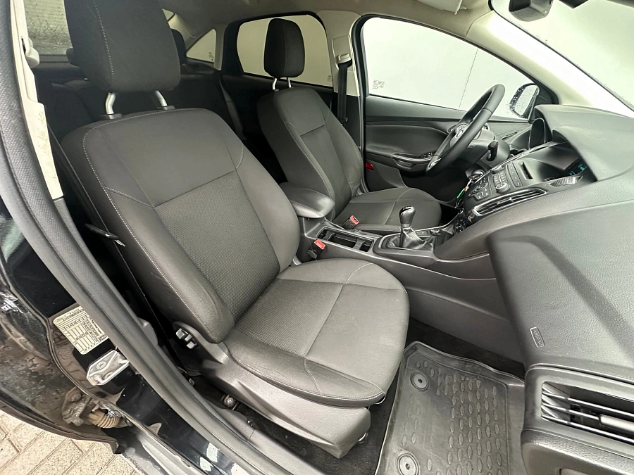 Ford Focus, 2017г., передний привод, механика