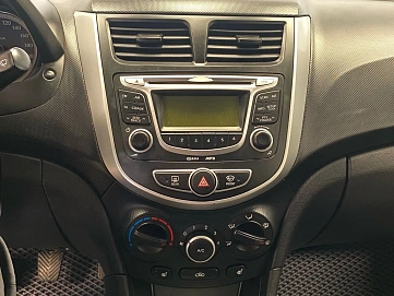 Hyundai Solaris, 2013г, передний привод, механика