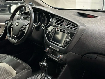 Kia Ceed, 2014г, передний привод, автомат