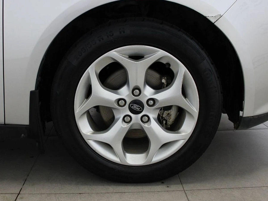 Ford Focus, 2012г., передний привод, механика