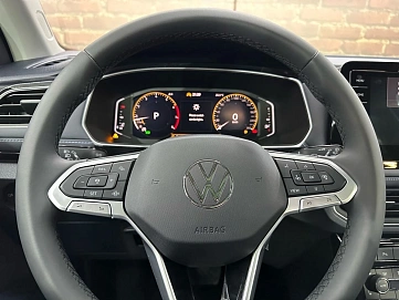 Volkswagen Tharu, 2025г, передний привод, робот