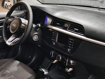 Kia , 2019г., передний привод, автомат