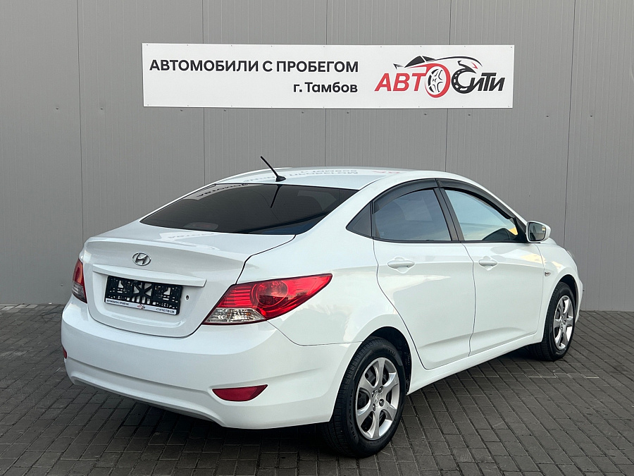 Hyundai Solaris, 2011г., передний привод, механика