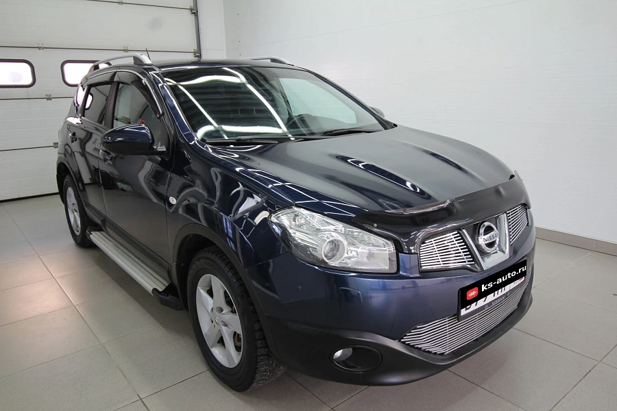 Nissan Qashqai, 2012г., передний привод, вариатор