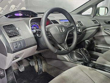 Honda Civic, 2008г, передний привод, механика