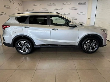 Jetour X70, 2024г, передний привод, автомат
