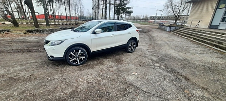 Nissan Qashqai, 2014г, передний привод, вариатор