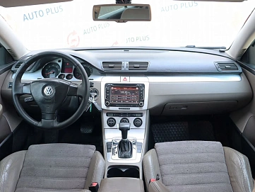 Volkswagen Passat, 2005г, передний привод, автомат