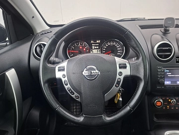 Nissan , 2010г., полный привод, вариатор