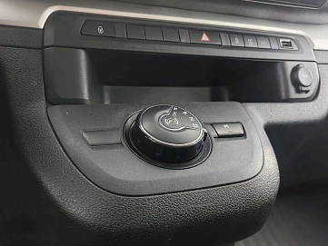 Peugeot Traveller, 2020г, передний привод, автомат