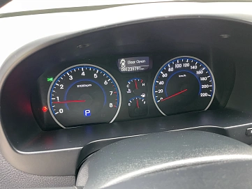 Hyundai Elantra, 2010г, передний привод, автомат