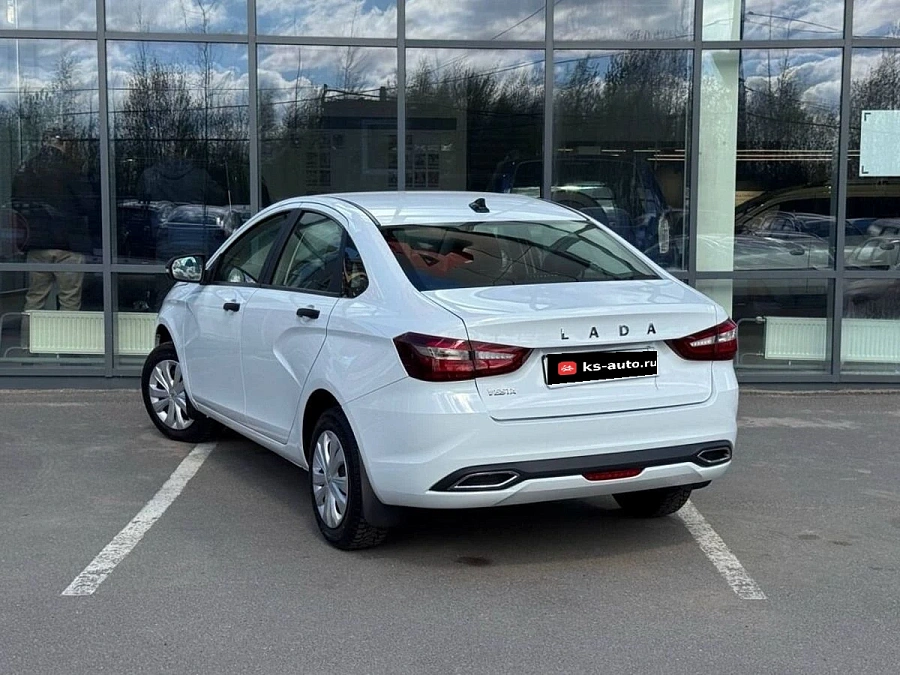 Lada (ВАЗ) Vesta, 2023г., передний привод, механика