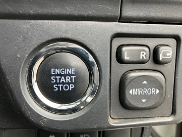 Toyota Corolla, 2022г, передний привод, вариатор