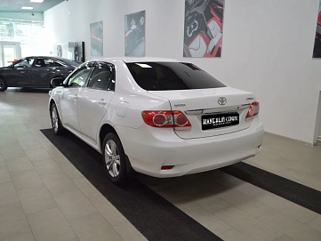 Toyota Corolla, 2012г, передний привод, механика