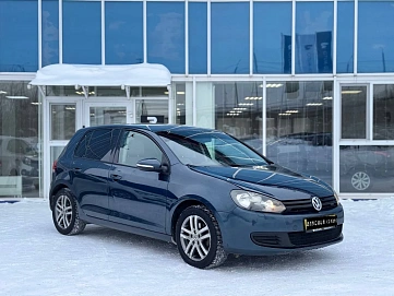 Volkswagen Golf, 2010г, передний привод, робот