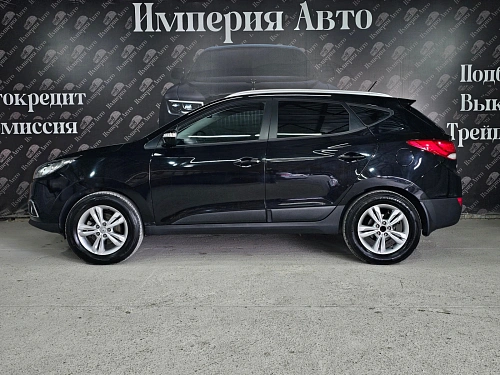 Hyundai ix35, 2012г, передний привод, автомат