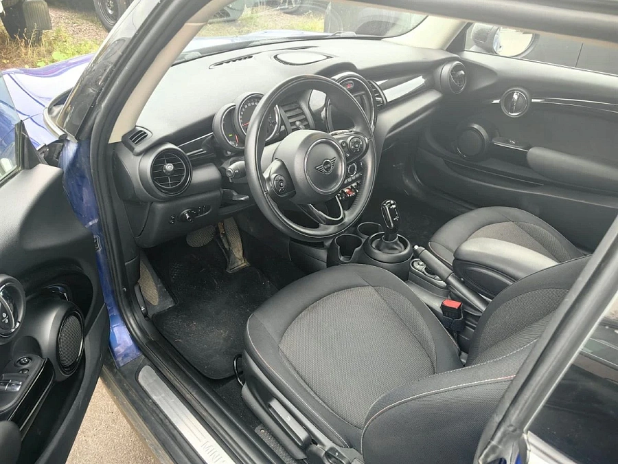 Mini , 2020г., передний привод, робот