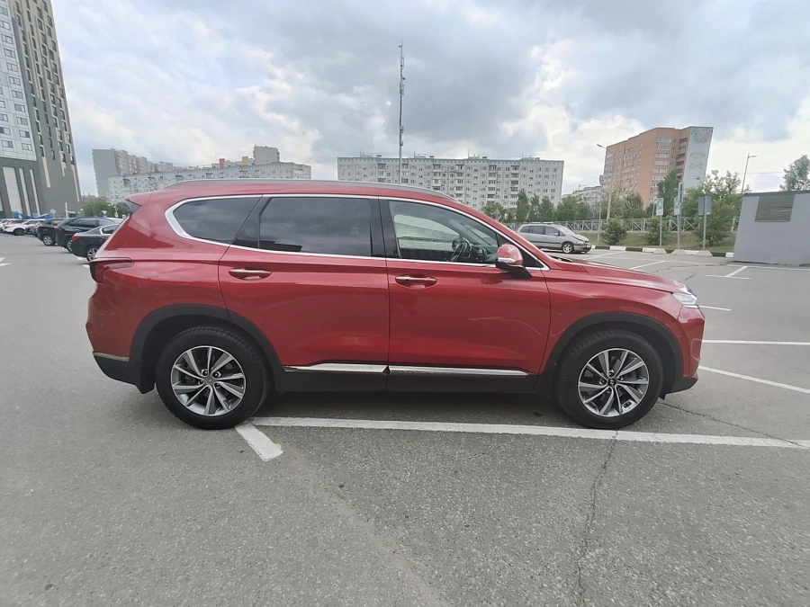 Hyundai Santa Fe, 2020г., полный привод, автомат