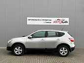 Nissan Qashqai, 2010г., передний привод, вариатор