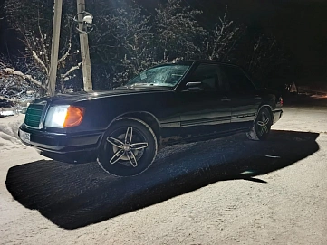 Mercedes-Benz E-Класс, 1992г, задний привод, механика