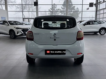 Renault Sandero, 2015г, передний привод, механика