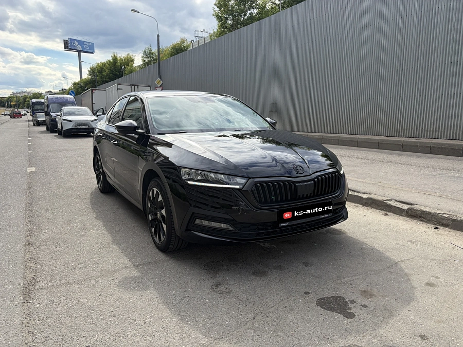 Skoda Octavia, 2021г., передний привод, автомат