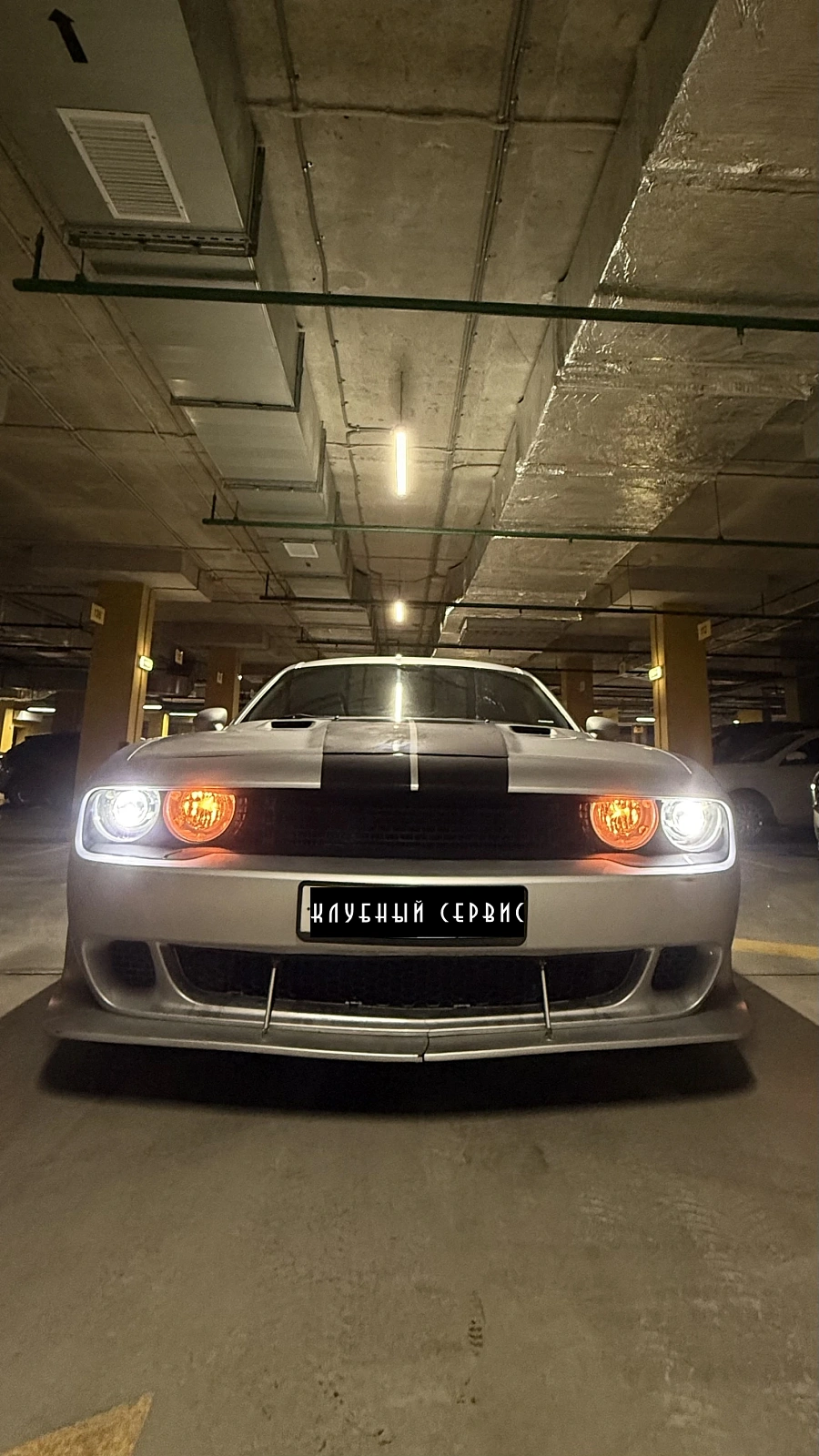 Dodge Challenger, 2012г., задний привод, автомат