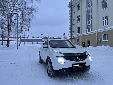 Nissan Juke, 2012г, передний привод, вариатор
