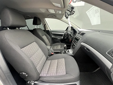 Skoda Octavia, 2013г, передний привод, механика