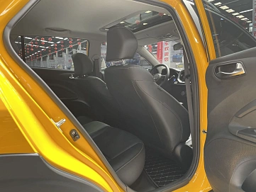 Kia Stonic, 2022г, передний привод, автомат