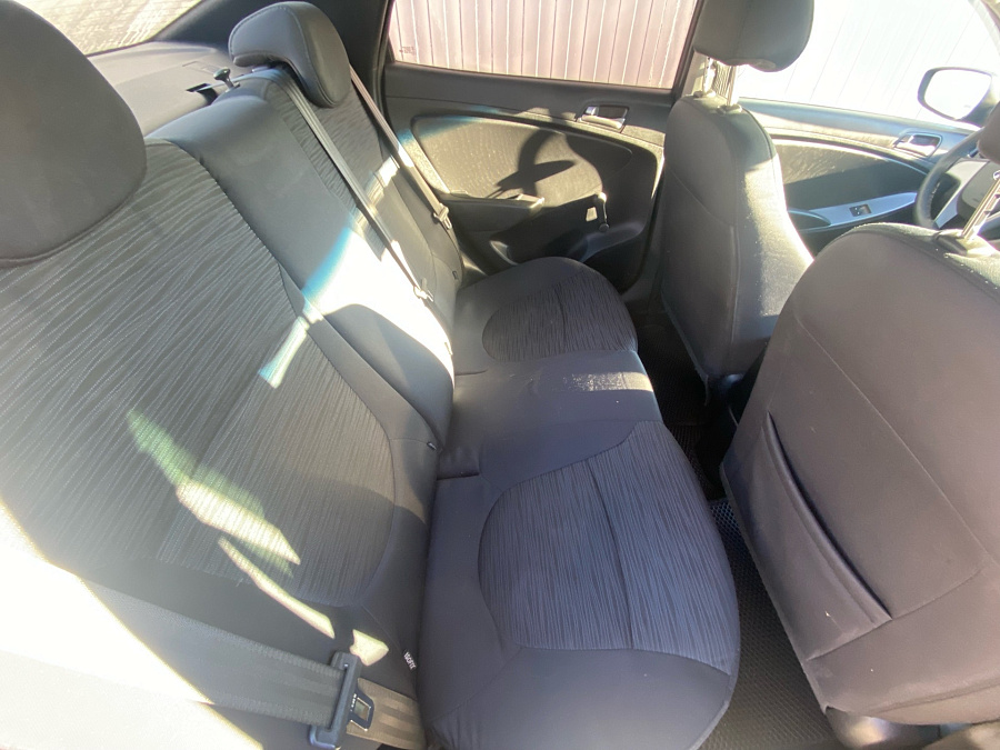Hyundai Solaris, 2016г., передний привод, автомат