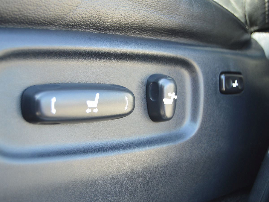 Toyota Land Cruiser, 2011г., полный привод, автомат