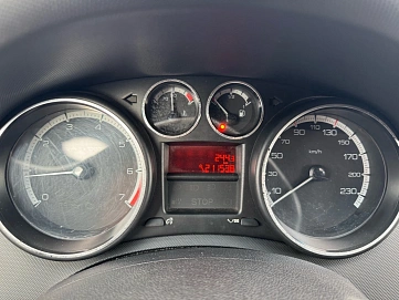 Peugeot 308, 2008г, передний привод, механика