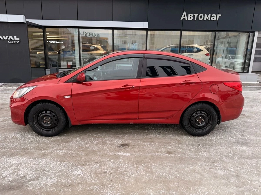 Hyundai Solaris, 2012г., передний привод, механика