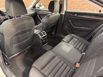 Skoda Superb, 2025г, передний привод, робот