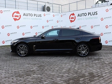 Kia Stinger, 2023г, полный привод, автомат